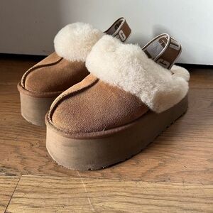 UGG Funkette Tan Platform Slippers